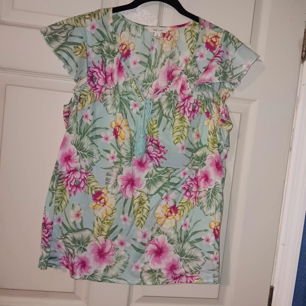Land'N Sea Tropical Floral Print Blouse V Neck Flutter Sleeve Womens Sz L